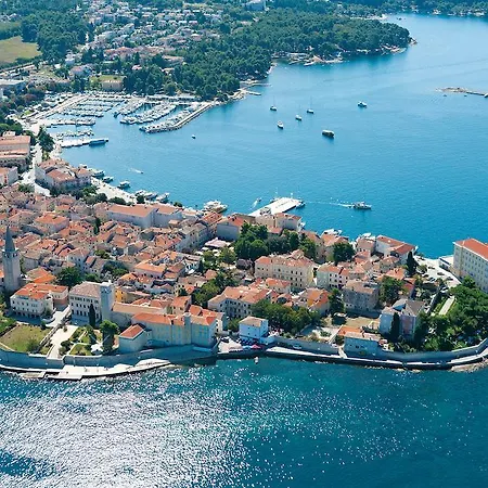 Szálloda Village Galijot Plava Laguna